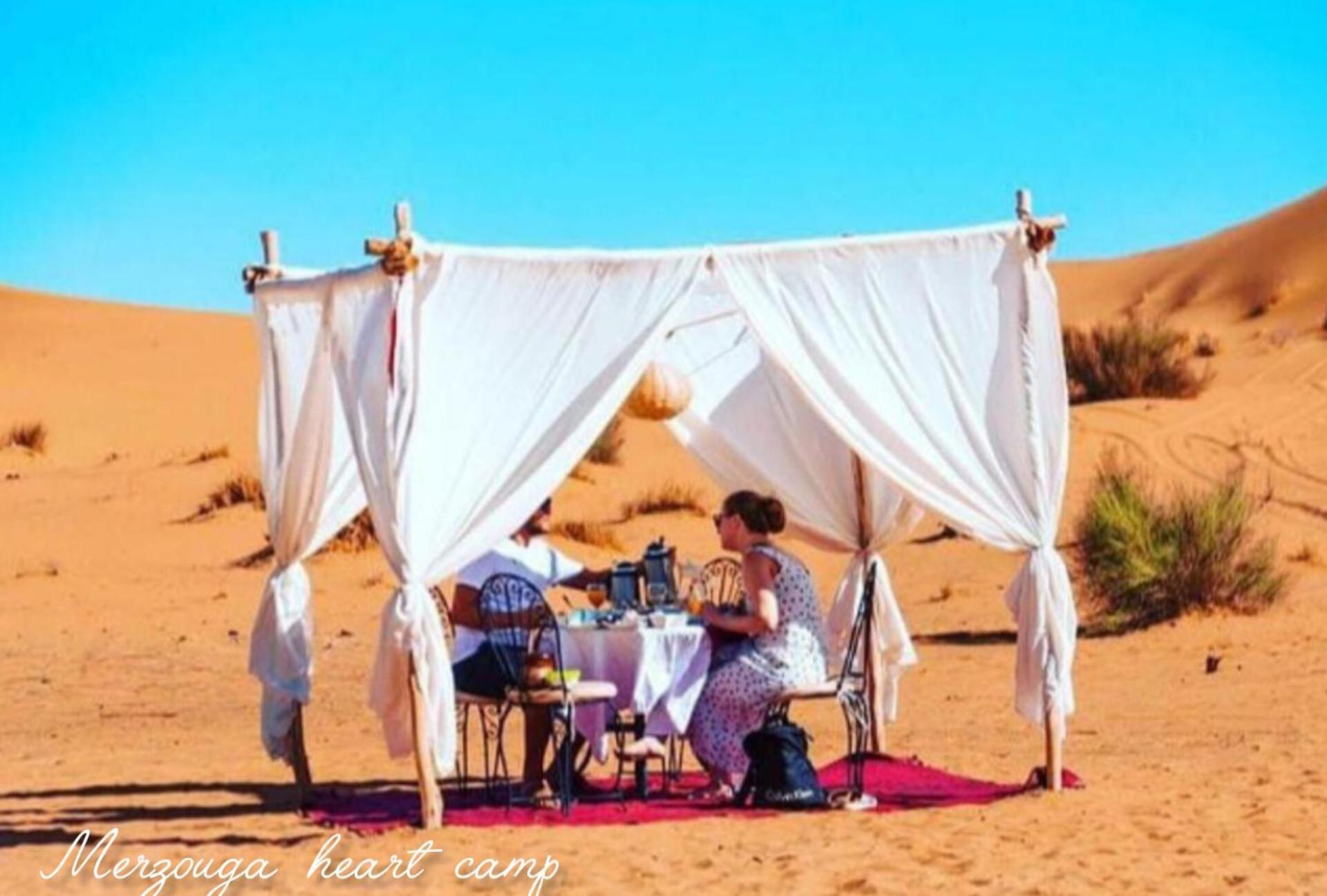 Merzouga Heart Camp Luaran gambar